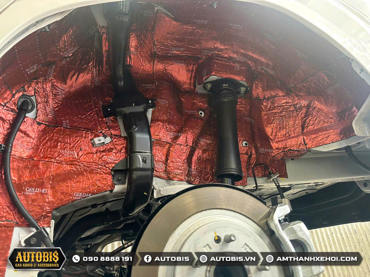 Hyundai Custin hoàn hảo hơn khi nâng cấp âm thanh và cách âm tại Autobis Hyundai Custin hoàn hảo hơn khi nâng cấp âm thanh và cách âm tại Autobis