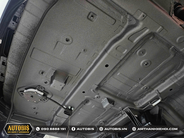 Hyundai Custin hoàn hảo hơn khi nâng cấp âm thanh và cách âm tại Autobis Hyundai Custin hoàn hảo hơn khi nâng cấp âm thanh và cách âm tại Autobis