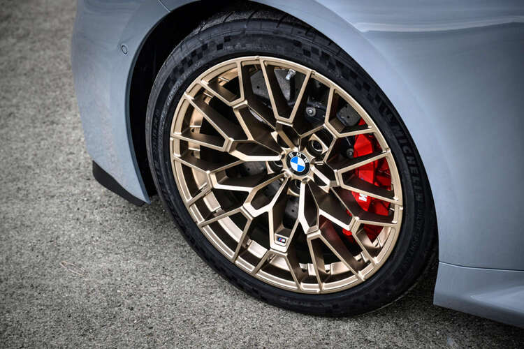 2025-BMW-M2-CS-debut-33-1260x840.jpg