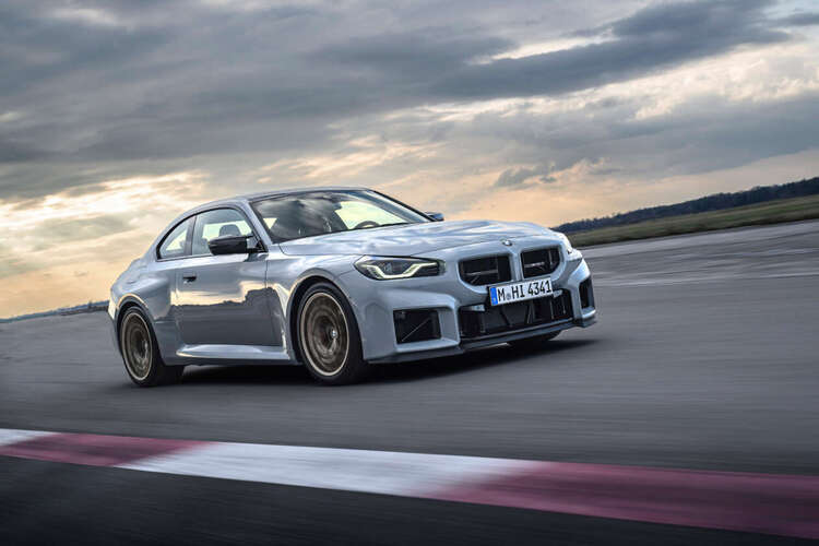 2025-BMW-M2-CS-debut-3-1260x840.jpg