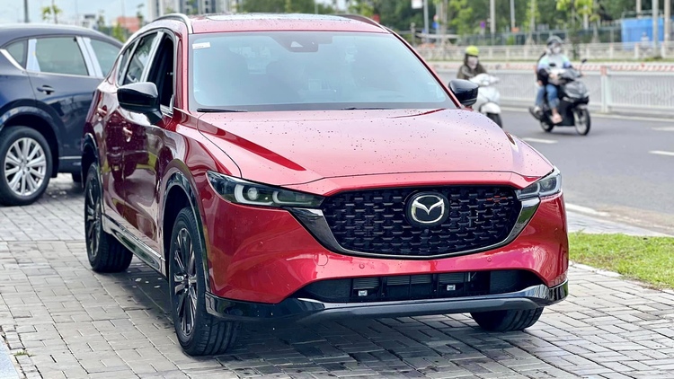 Hỏi về thẻ định vị GPS trên xe Mazda khi mua xe mới!