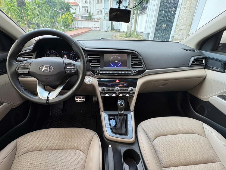 Hyundai Elantra 2.0 GLS 2022 - 30.000km