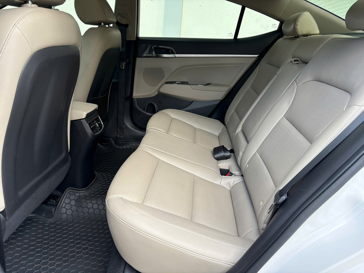 Hyundai Elantra 2.0 GLS 2022 - 30.000km