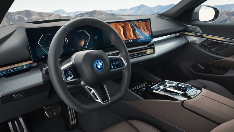 BMW 5-Series 2025 thế hệ mới chốt giá từ 2,589 tỷ đồng tại Việt Nam