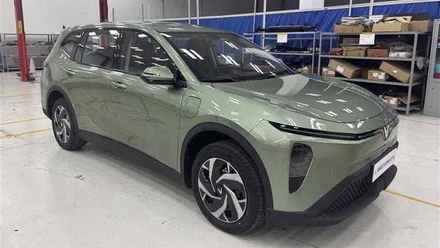 Xe MPV điện VinFast Limo Green hé lộ ảnh thực tế, hứa hẹn nội thất rộng rãi