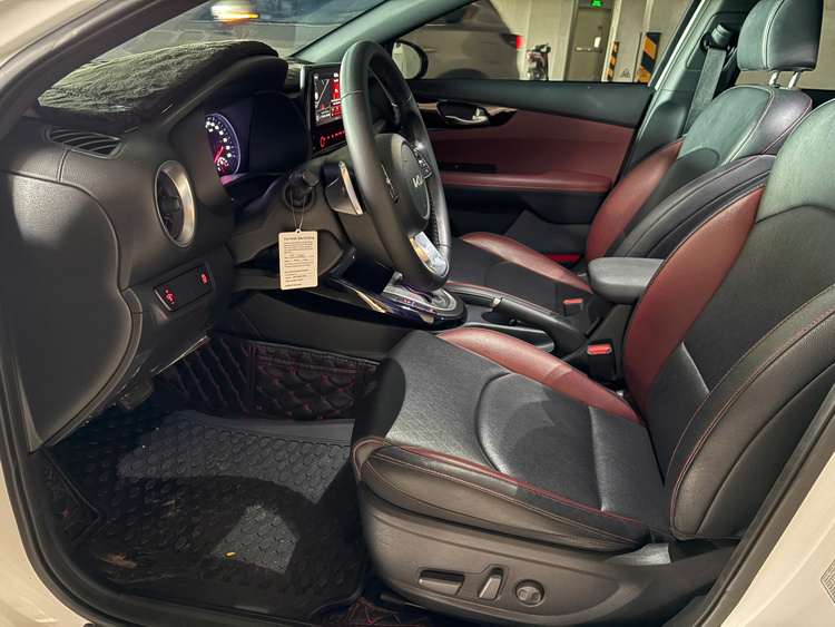 Kia K3 1.6 Premium 2023 - 14.000km