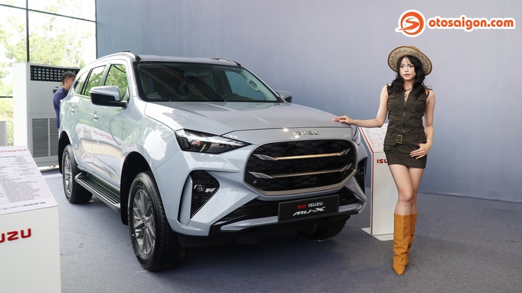 Soi chi tiết Isuzu mu-X Sport 4x4 AT vừa ra mắt: Có gì với giá 1,145 tỷ đồng?