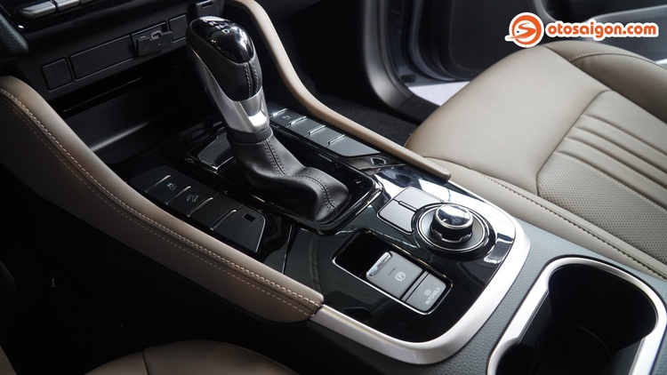 Soi chi tiết Isuzu mu-X Sport 4x4 AT vừa ra mắt: Có gì với giá 1,145 tỷ đồng?