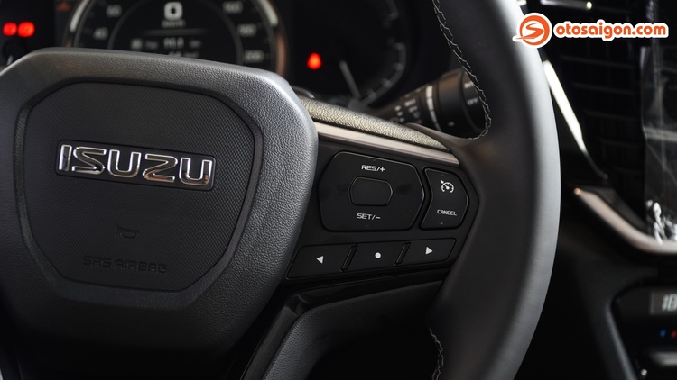 Soi chi tiết Isuzu mu-X Sport 4x4 AT vừa ra mắt: Có gì với giá 1,145 tỷ đồng?
