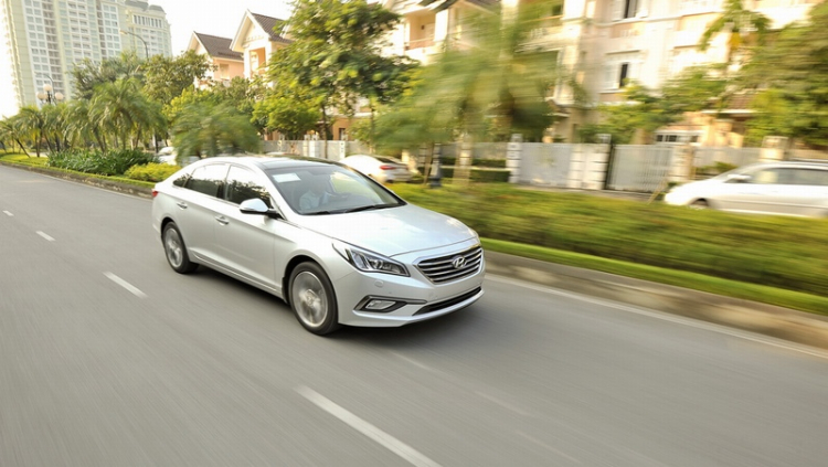 Hyundai Sonata 2015: Người tiêu dùng nói gì ?