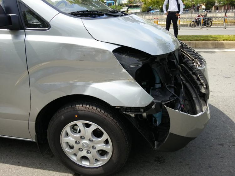 Tránh xa tài xế dân tộc Tà ru của công ty Liskin Tránh xa tài xế dân tộc Tà ru của công ty Liskin