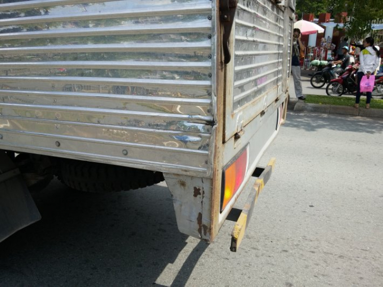 Tránh xa tài xế dân tộc Tà ru của công ty Liskin Tránh xa tài xế dân tộc Tà ru của công ty Liskin