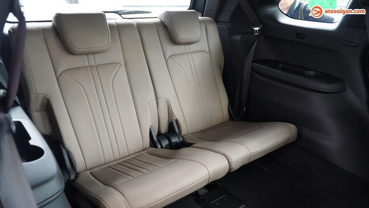 isuzu-mu-x-b7-mt-2025-26.jpg