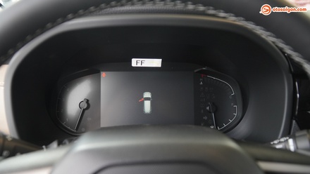 isuzu-mu-x-b7-mt-2025-14.jpg