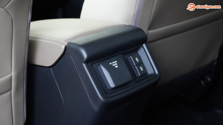 isuzu-mu-x-b7-mt-2025-23.jpg