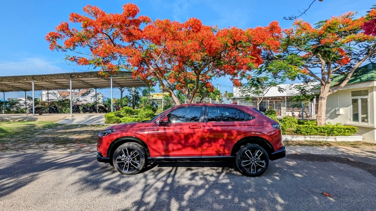 Chuyến Roadtrip Hè, khám phá biển Vân Phong - Nha Trang bằng Honda HR-V Hybrid 2025