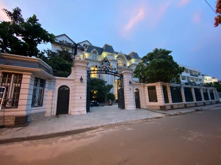Giải cứu: bất động sản triệu đô ( hàng ngộp, thơm ).... update liên tục..