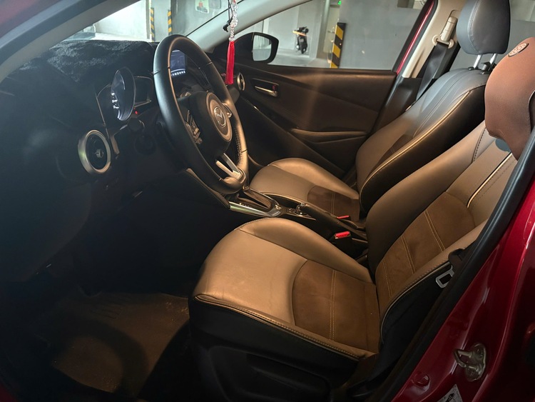 Mazda 2 1.5 Luxury 2021 - 21.000km