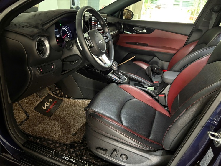 Kia K3 2.0 Premium 2022 - 22.000km Kia K3 2.0 Premium 2022 - 22.000km