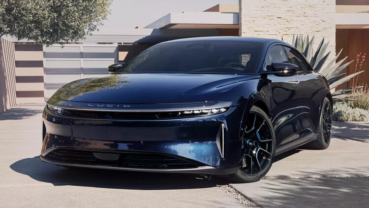 Thông tin xe ngày 22/6: Xe điện cao cấp “dở chứng”, Toyota bắt tay Huawei cuộc đua công nghệ pin tăng nhiệt