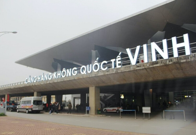 Thông tin giao thông ngày 23/6: Xe máy vi phạm giao thông tái diễn ở TP.HCM, sân bay Vinh tạm ngừng 6 tháng