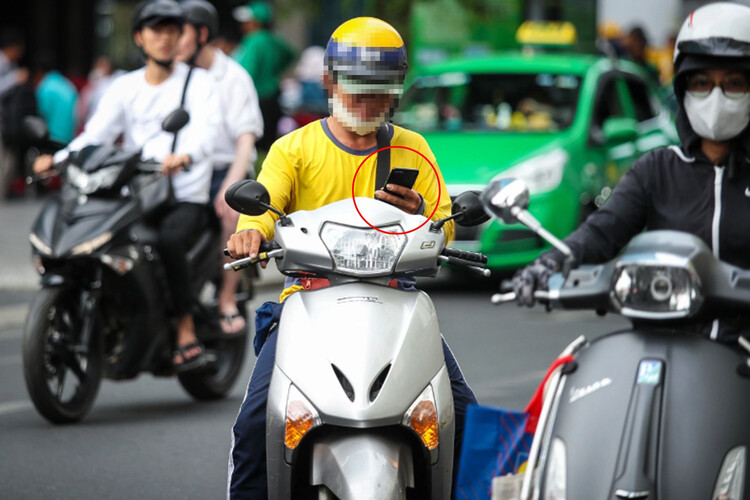 Thông tin giao thông ngày 24/6: CSGT siết vi phạm cao tốc, cấm xe trung tâm TP.HCM, thiếu tài xế có bằng FC