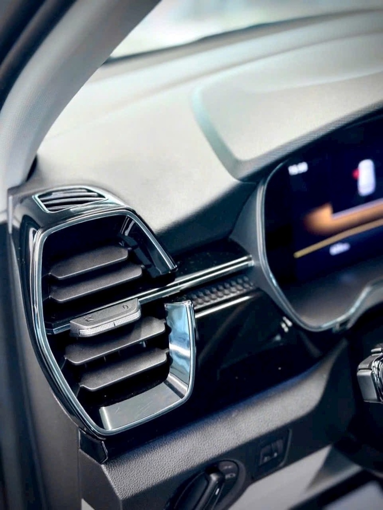 skoda-kushaq-2025-12.jpg