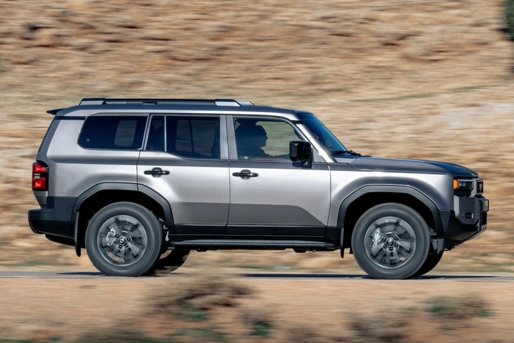 Toyota Prado LC250 ra mắt thêm phiên bản động cơ Hybrid Diesel 2.8L MHEV tại châu Âu