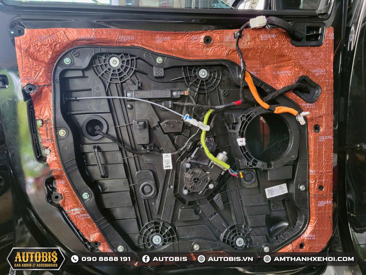 Kia Carnival Premium 2024 Tối Ưu Lại Hệ Thống Âm Thanh Bằng Loa Focal