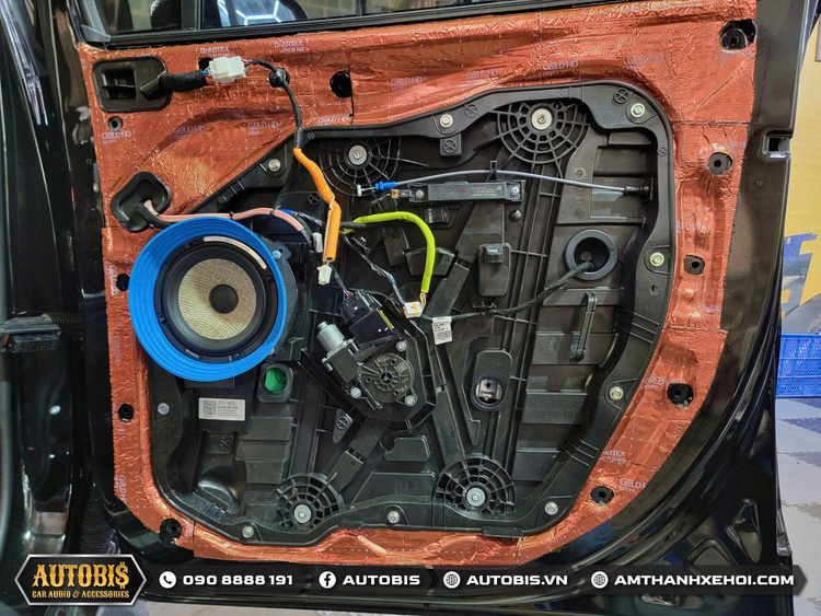 Kia Carnival Premium 2024 Tối Ưu Lại Hệ Thống Âm Thanh Bằng Loa Focal
