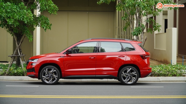 os-skoda-new-karoq-2025-5.jpg