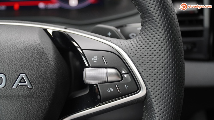 Cầm lái Skoda New Karoq: Khi SUV không chỉ để đi mà còn để tận hưởng