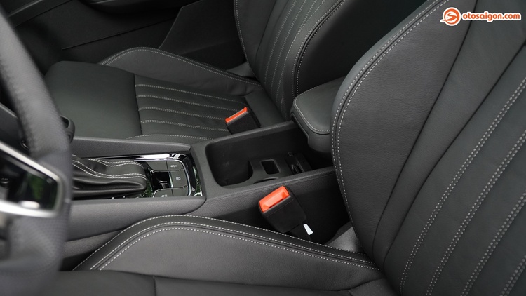 Cầm lái Skoda New Karoq: Khi SUV không chỉ để đi mà còn để tận hưởng