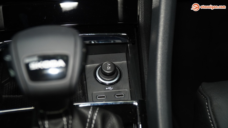 Cầm lái Skoda New Karoq: Khi SUV không chỉ để đi mà còn để tận hưởng