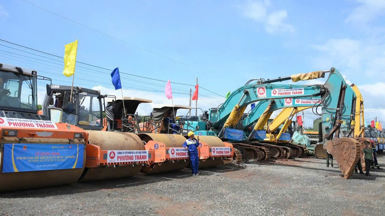 Khởi công cao tốc rút ngắn thời gian TP HCM đi Đà Lạt