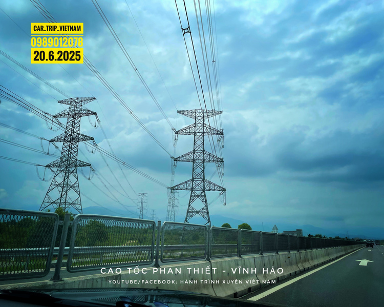 Đằng sau tay lái - ấn tượng những cung đường đẹp ở Việt Nam