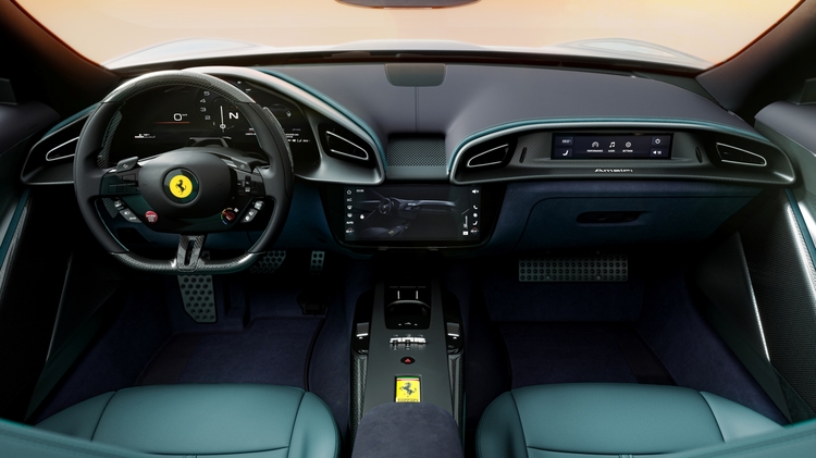 Ferrari_Almafi (19).jpg
