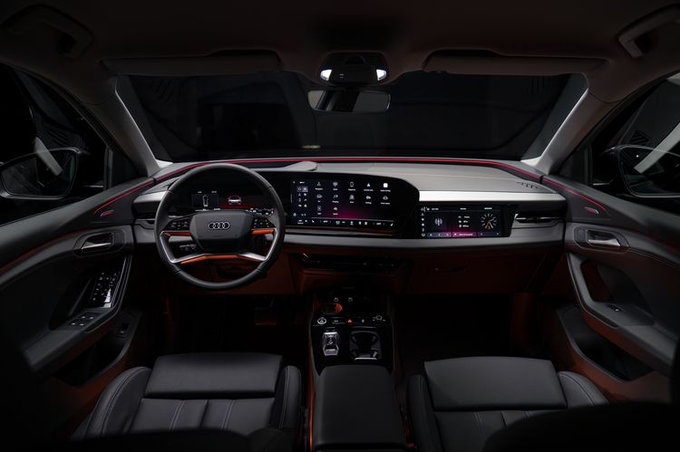 OS_Q6e-tron_ATB-28.jpg