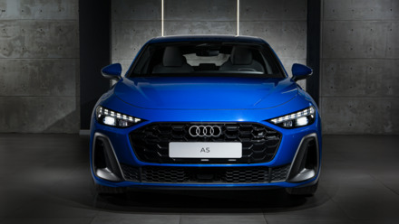 Audi A5 S line có giá từ 2,2 tỷ đồng, sự kết hợp giữa xa hoa và tốc độ