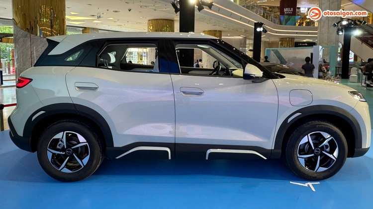 byd-atto-2-14.jpg