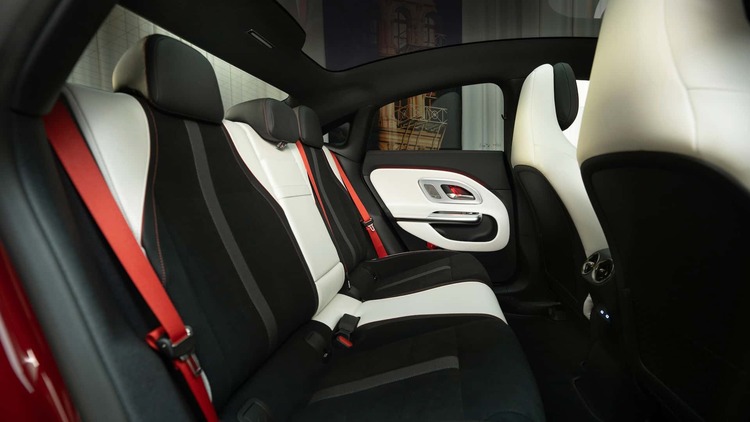mercedes-cla-2025 (2).jpg