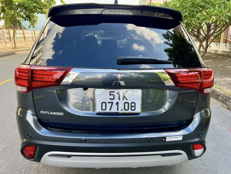 Mitsubishi Outlander Premium 2.0 CVT 2021 - 31.000km