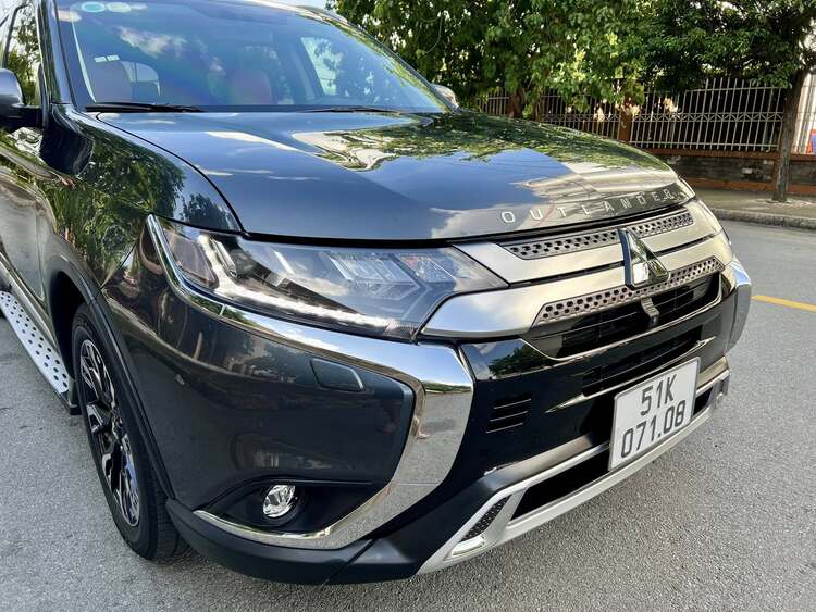 Mitsubishi Outlander Premium 2.0 CVT 2021 - 31.000km