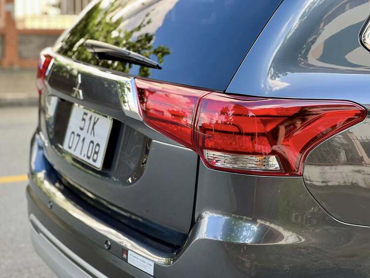 Mitsubishi Outlander Premium 2.0 CVT 2021 - 31.000km