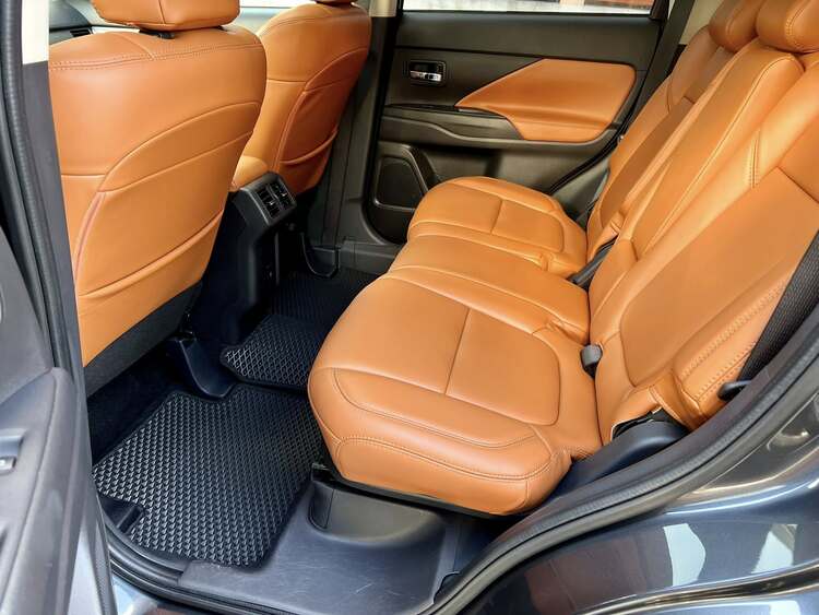 Mitsubishi Outlander Premium 2.0 CVT 2021 - 31.000km