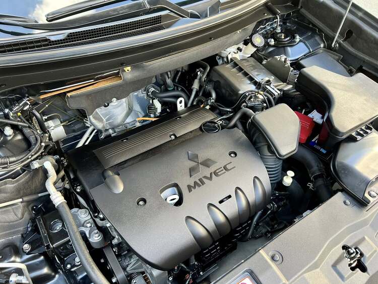 Mitsubishi Outlander Premium 2.0 CVT 2021 - 31.000km