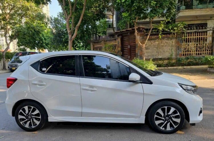 Có nên đổi Honda Brio lên BR-V để đi gia đình cho thoải mái?