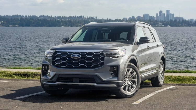 Ford Explorer 2025 ngừng bán tại Việt Nam