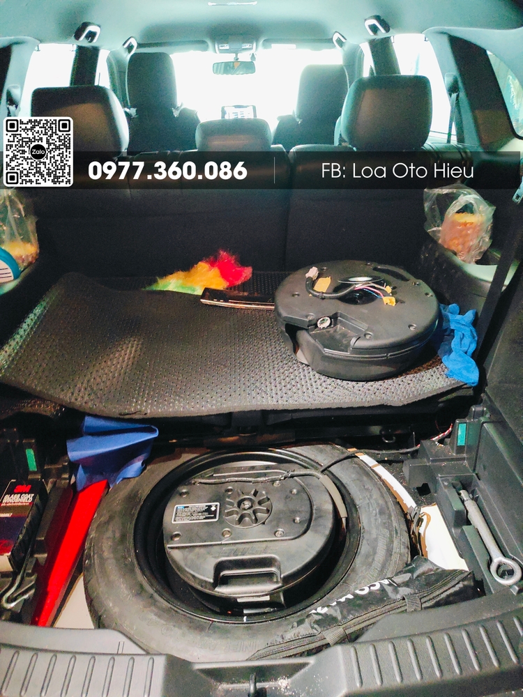Mazda CX8 nâng cấp âm thanh.