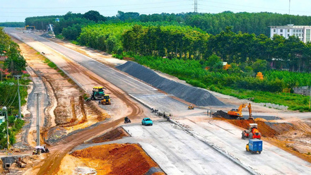 Phê bình nhà thầu thi công chậm tiến độ cao tốc Biên Hòa - Vũng Tàu